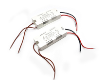 Блок живлення 12V 36W 3.0A прямокутний у пластмасовому корпусі CW-1236