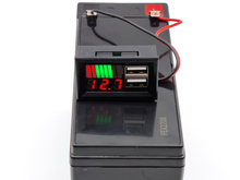 Індикатор заряду акумулятора 12V з LED-індикатором та вольтметром червоного світіння та 2xUSB зарядкою